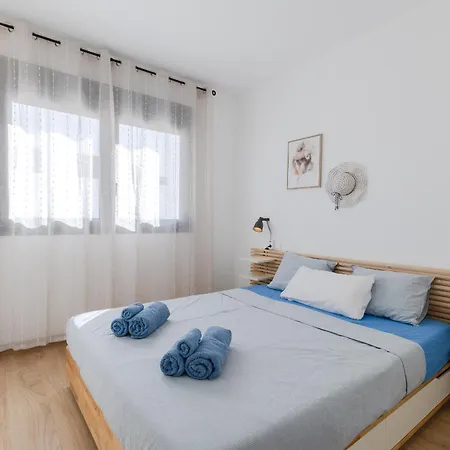 Cosy Casa Nalia - With Terrace, Pools & Jacuzzi 아파트 *