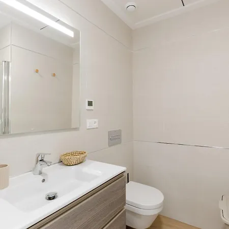 Cosy Casa Nalia - With Terrace, Pools & Jacuzzi *