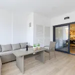 Cosy Casa Nalia - With Terrace, Pools & Jacuzzi *