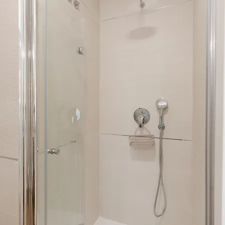 Cosy Casa Nalia - With Terrace, Pools & Jacuzzi * Torrevieja