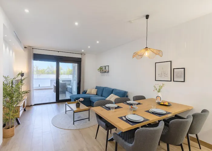 Cosy Casa Nalia - With Terrace, Pools & Jacuzzi Lägenhet Torrevieja